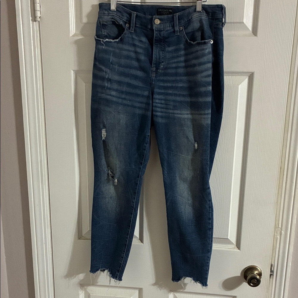 Lucky Brand Women’s Distressed Blue Jeans 💙